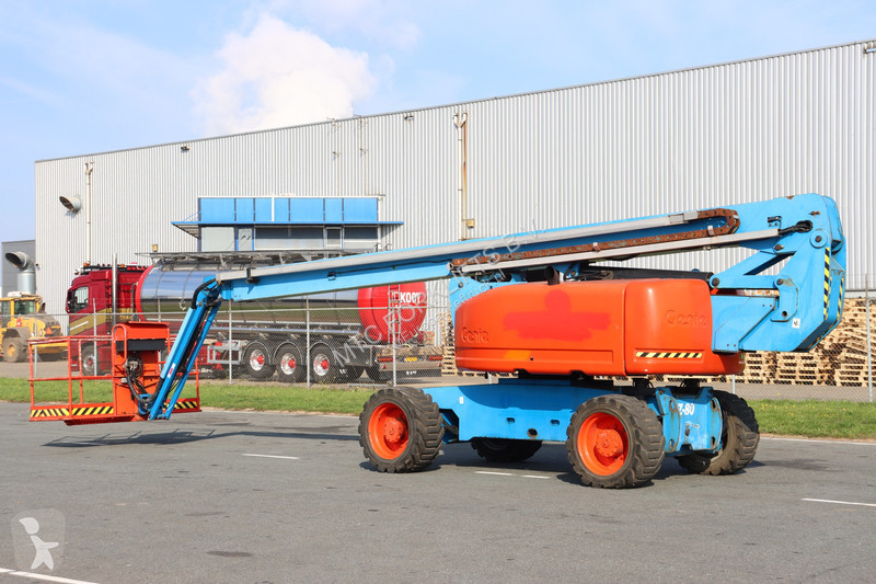 منصة تلسكوبية Genie Z80/60