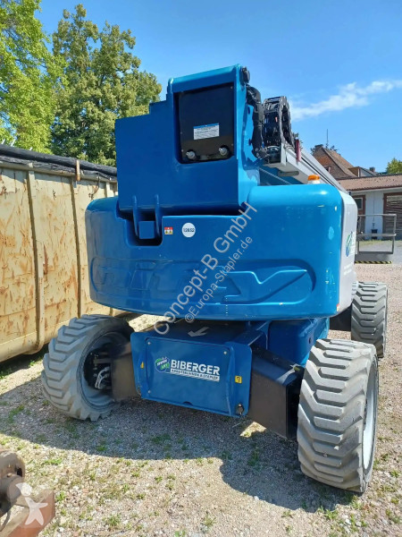 منصة تلسكوبية Niftylift HR 28 Hybrid 4x4