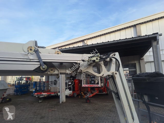 منصة تلسكوبية Niftylift HR28 HYBRID 4X4