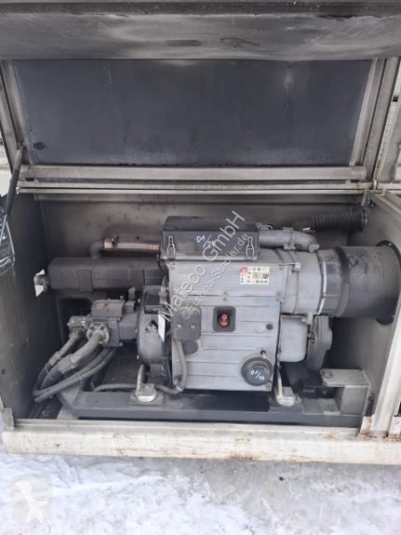 منصة تلسكوبية Hollandlift T-210DL25 4WD/P/N