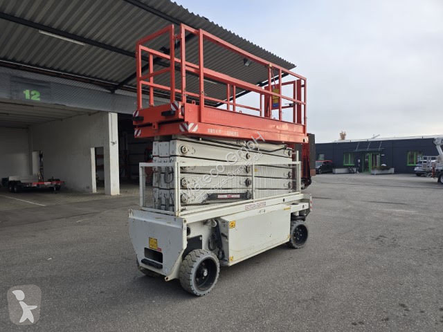 منصة تلسكوبية Hollandlift N-165EL12
