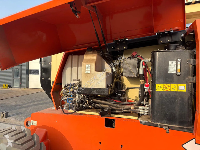 منصة تلسكوبية JLG H800 HYBRID