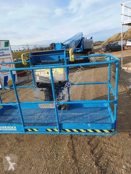 Vysokozdvižná plošina Genie S85 XC