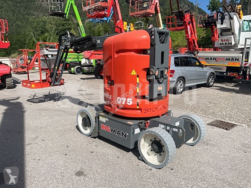 Vysokozdvižná plošina Skyjack SJ30AJ
