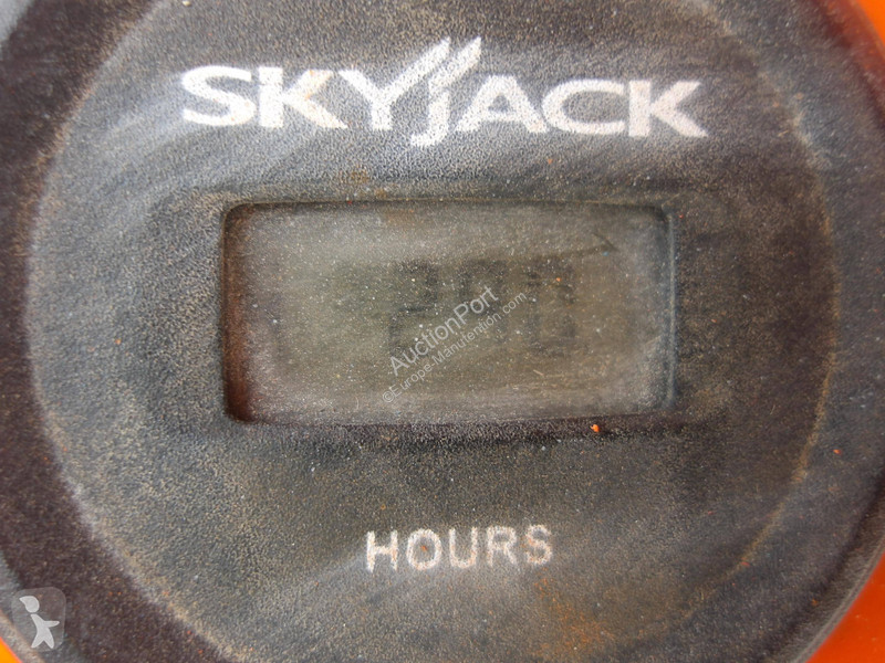 منصة تلسكوبية Skyjack SJ3219