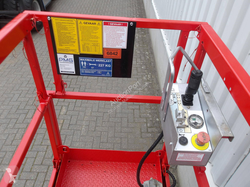 منصة تلسكوبية Skyjack SJ3226