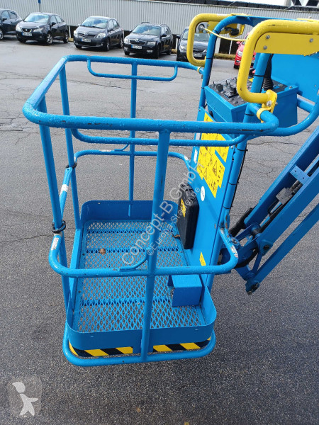 منصة تلسكوبية Genie Z30/20N RJ