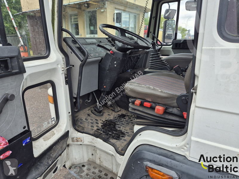 منصة تلسكوبية Volvo FL6 110