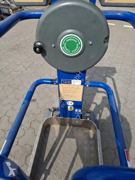 منصة تلسكوبية Power Tower PECOLIFT