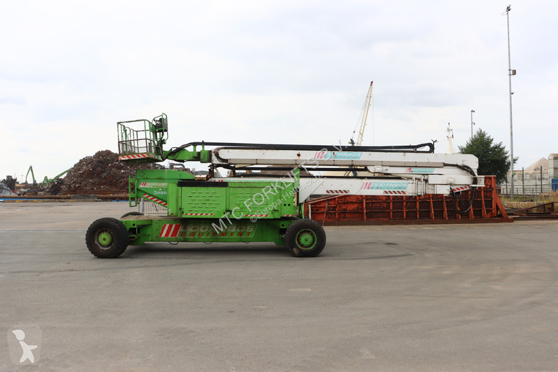 Piattaforma aerea JLG