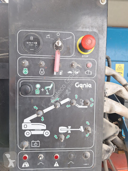 منصة تلسكوبية Genie