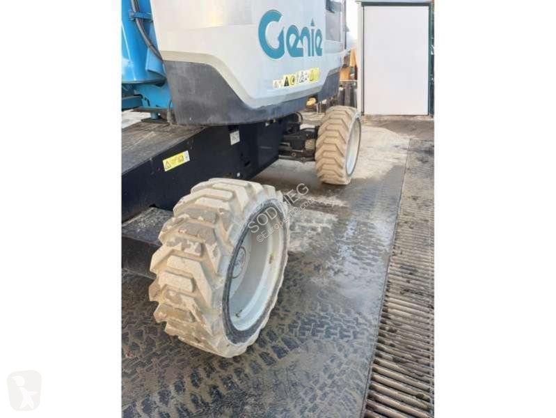 Vysokozdvižná plošina Genie  Z60/37 FE HYBRID