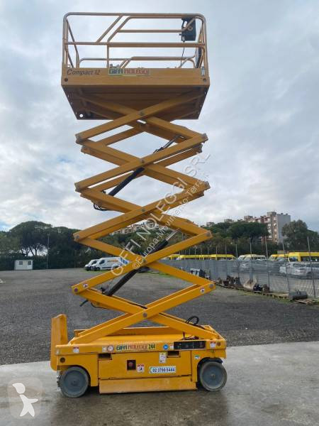 منصة تلسكوبية Haulotte COMPACT 12