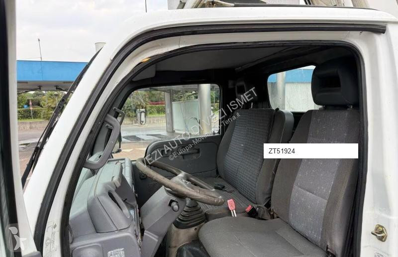 Plataforma elevadora Nissan CABSTAR CESTELLO 10MT