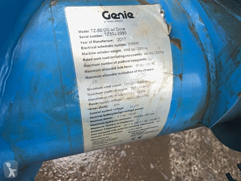 منصة تلسكوبية Genie TZ™50 DC w/Drive (17m)