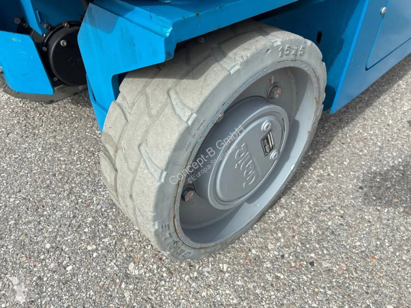 منصة تلسكوبية Genie GS 2632