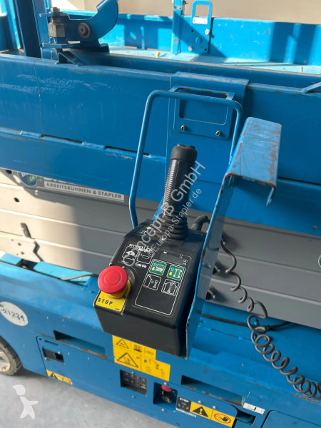 منصة تلسكوبية Genie GS 3246