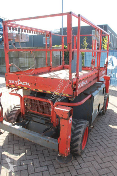Gondola Skyjack SJ6826RT