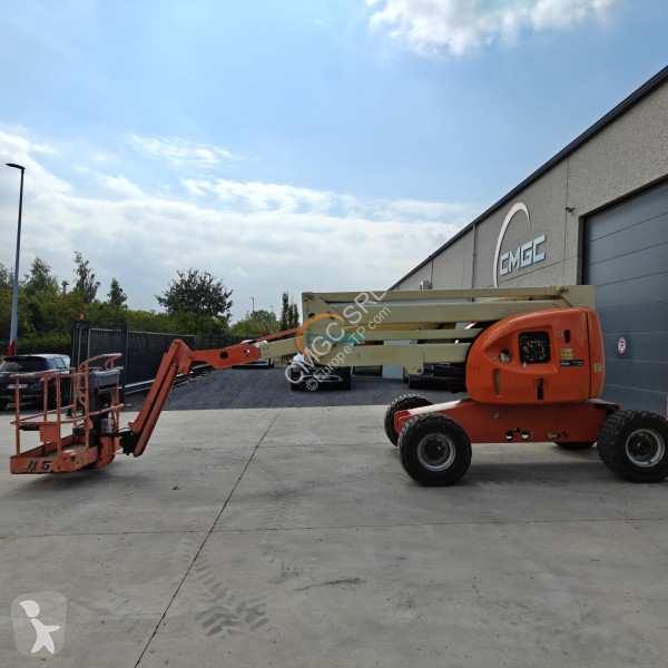Plataforma elevadora JLG