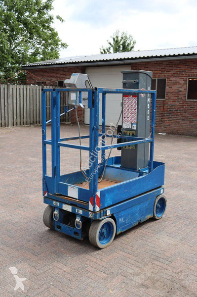Plataforma elevadora Skyjack SJ12