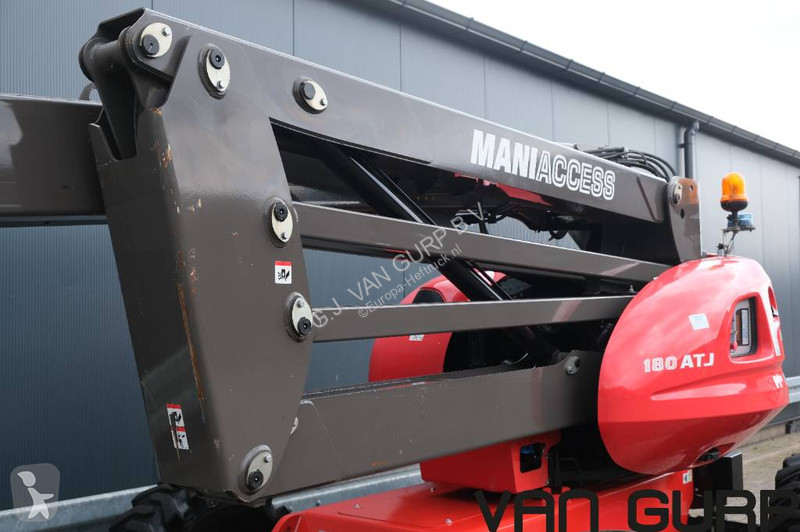 Plataforma elevadora Manitou | 2018 | 2058h