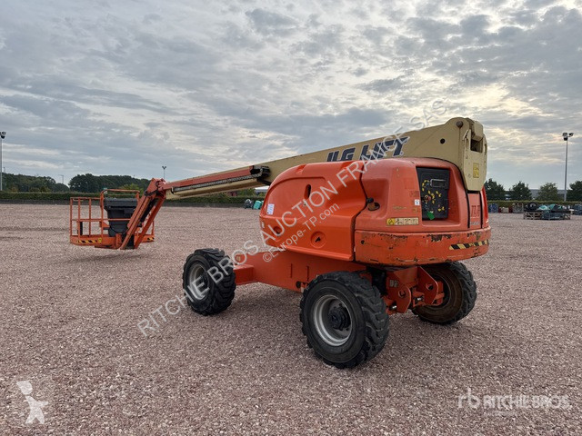 Автовишка JLG