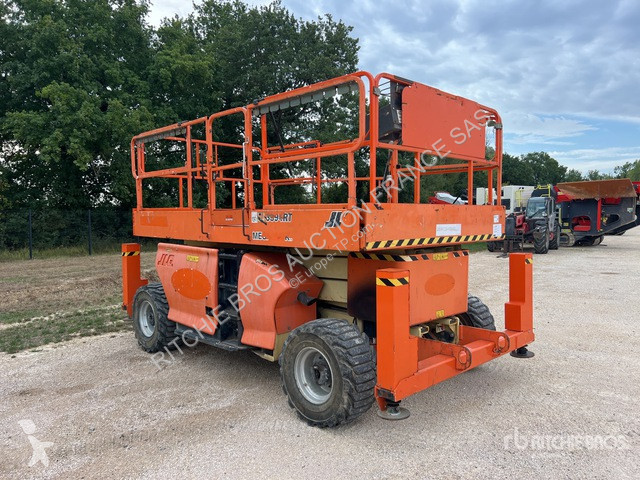 Plataforma elevadora JLG