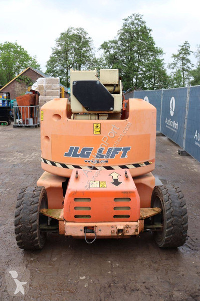 Plataforma elevadora JLG