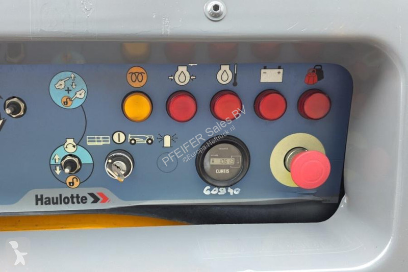 升降机 Haulotte Compact 12DX Diesel, 4x4 Drive,...