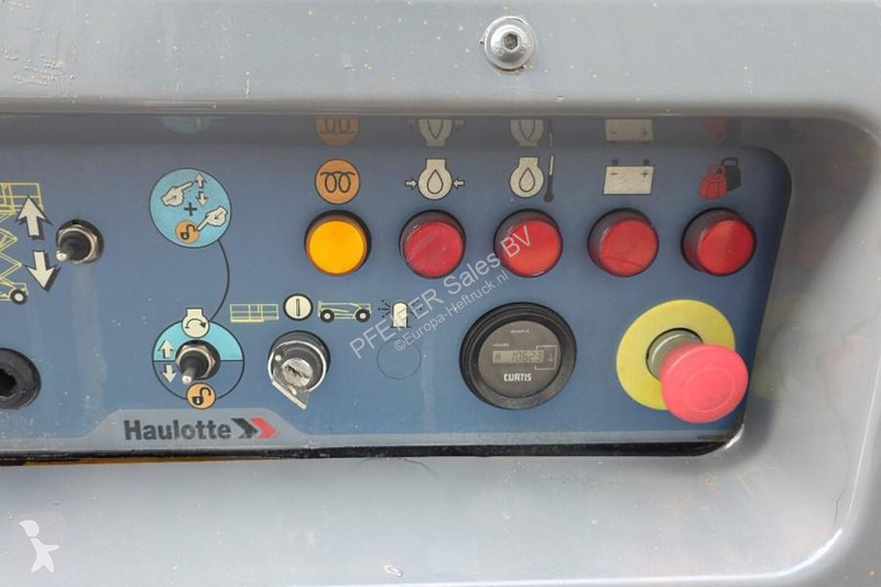升降机 Haulotte Compact 12DX Diesel, 4x4 Drive,...