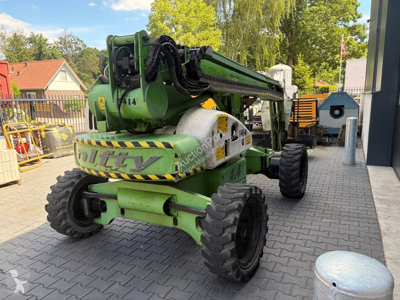 Plataforma elevadora Niftylift HR21D 4x4