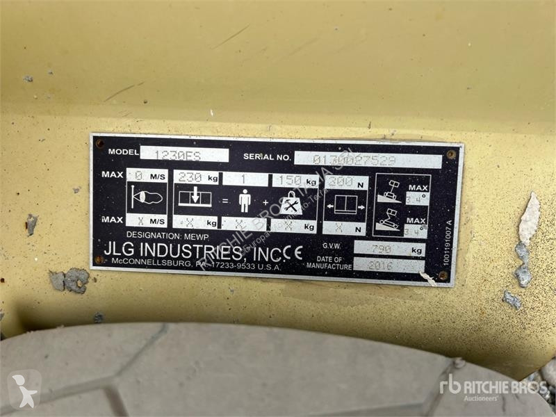 升降机 JLG Vertical Mast Lift