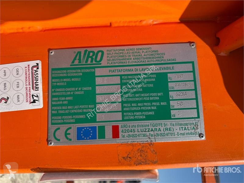 升降机 Airo V6 E Vertical Mast Lift