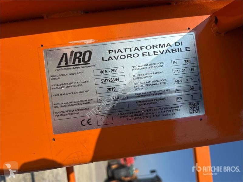 升降机 Airo V6 E Vertical Mast Lift