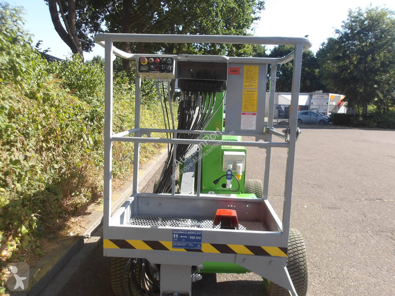 升降机 Niftylift HR12NDE