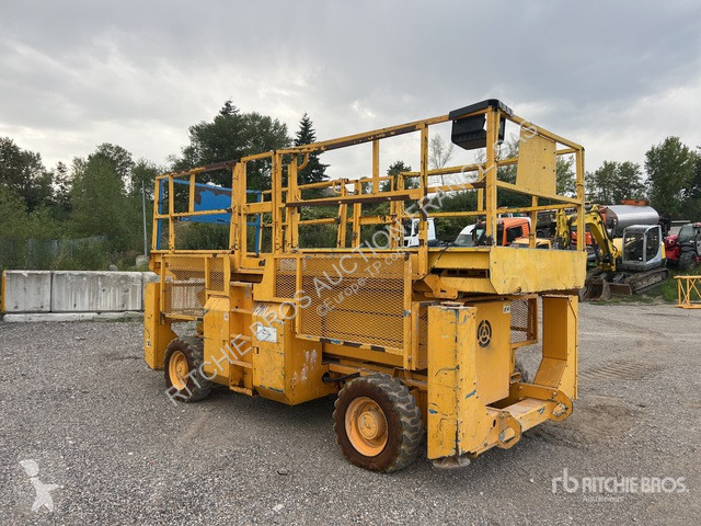 升降机 Genie  GS3384