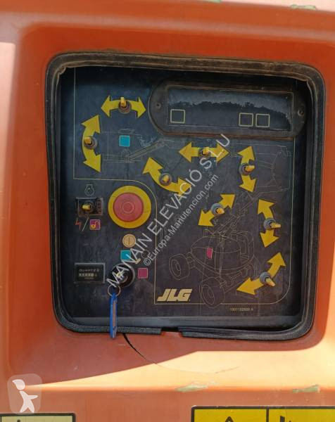 Plataforma elevadora JLG 800AJ