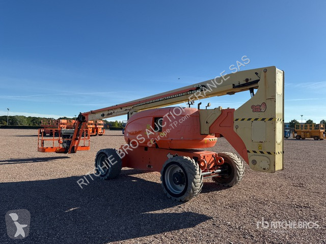 Plataforma elevadora JLG