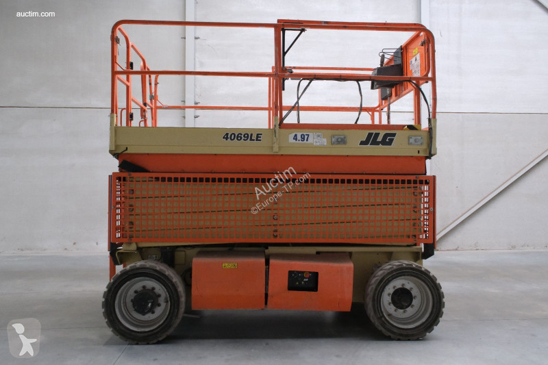 Zwyżka JLG 4069le