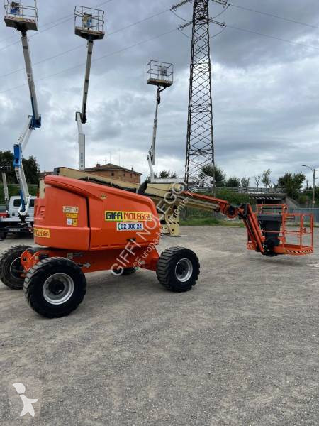 Plataforma elevadora JLG 520AJ