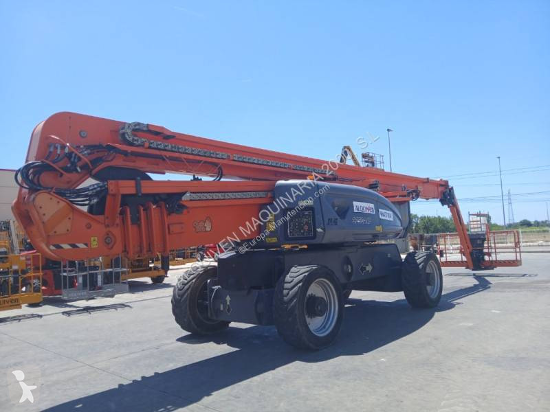 منصة تلسكوبية JLG Jlg 1250 ajp año 2014