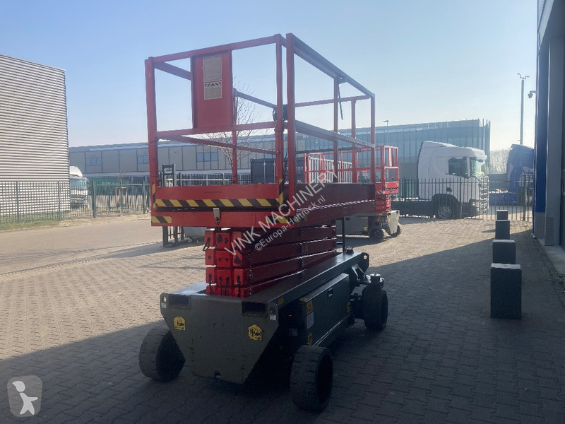 منصة تلسكوبية Hollandlift HL 9714