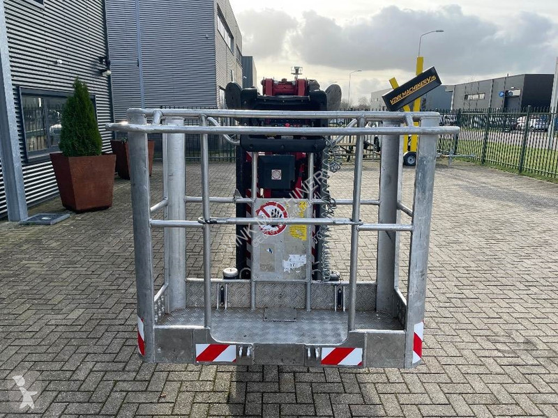 منصة تلسكوبية Hinowa Lightlift 15.70 SOLD
