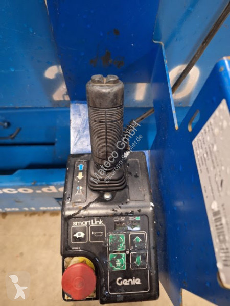 منصة تلسكوبية Genie GS-2646