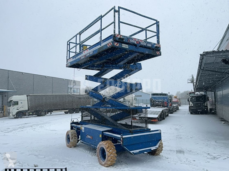 Plataforma elevadora Hollandlift Q 135 El 24 (15m)