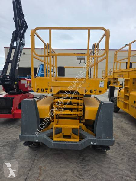 Plataforma elevadora Haulotte Compact 12 dx año...