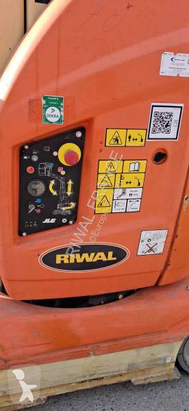 Piattaforma aerea JLG T10E