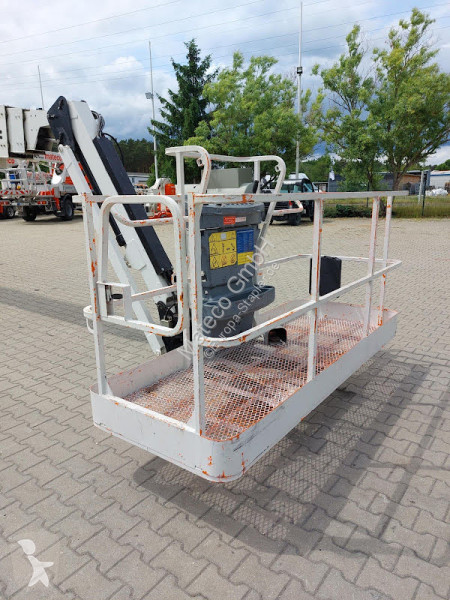Piattaforma aerea JLG