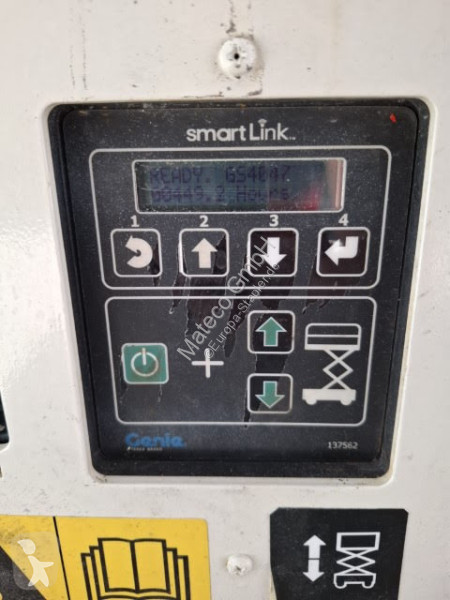 منصة تلسكوبية Genie GS-4047