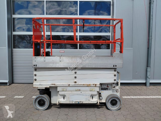Piattaforma aerea JLG